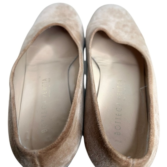 Bottega Veneta Suede Flats 7 B Tan Round Toe Preppy Minimlaist Loafers - Picture 8 of 11